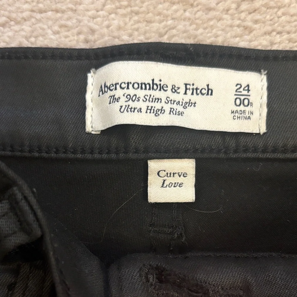 Abercrombie Curve Love 90s Slim Straight Pant Ultra High Rise - Picture 3 of 4